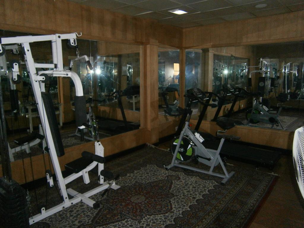 Quality Airport Hotels Nedumbassery Ngoại thất bức ảnh