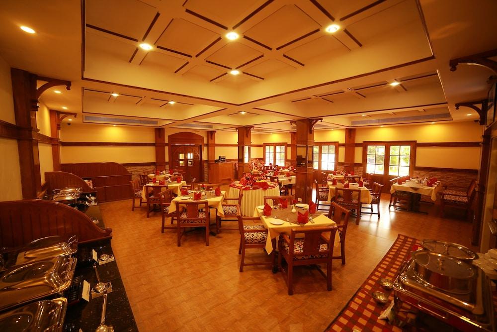 Quality Airport Hotels Nedumbassery Ngoại thất bức ảnh