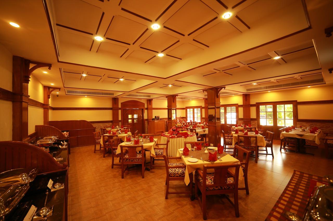 Quality Airport Hotels Nedumbassery Ngoại thất bức ảnh