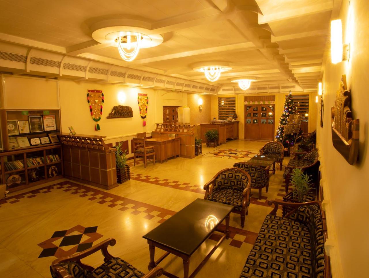 Quality Airport Hotels Nedumbassery Ngoại thất bức ảnh
