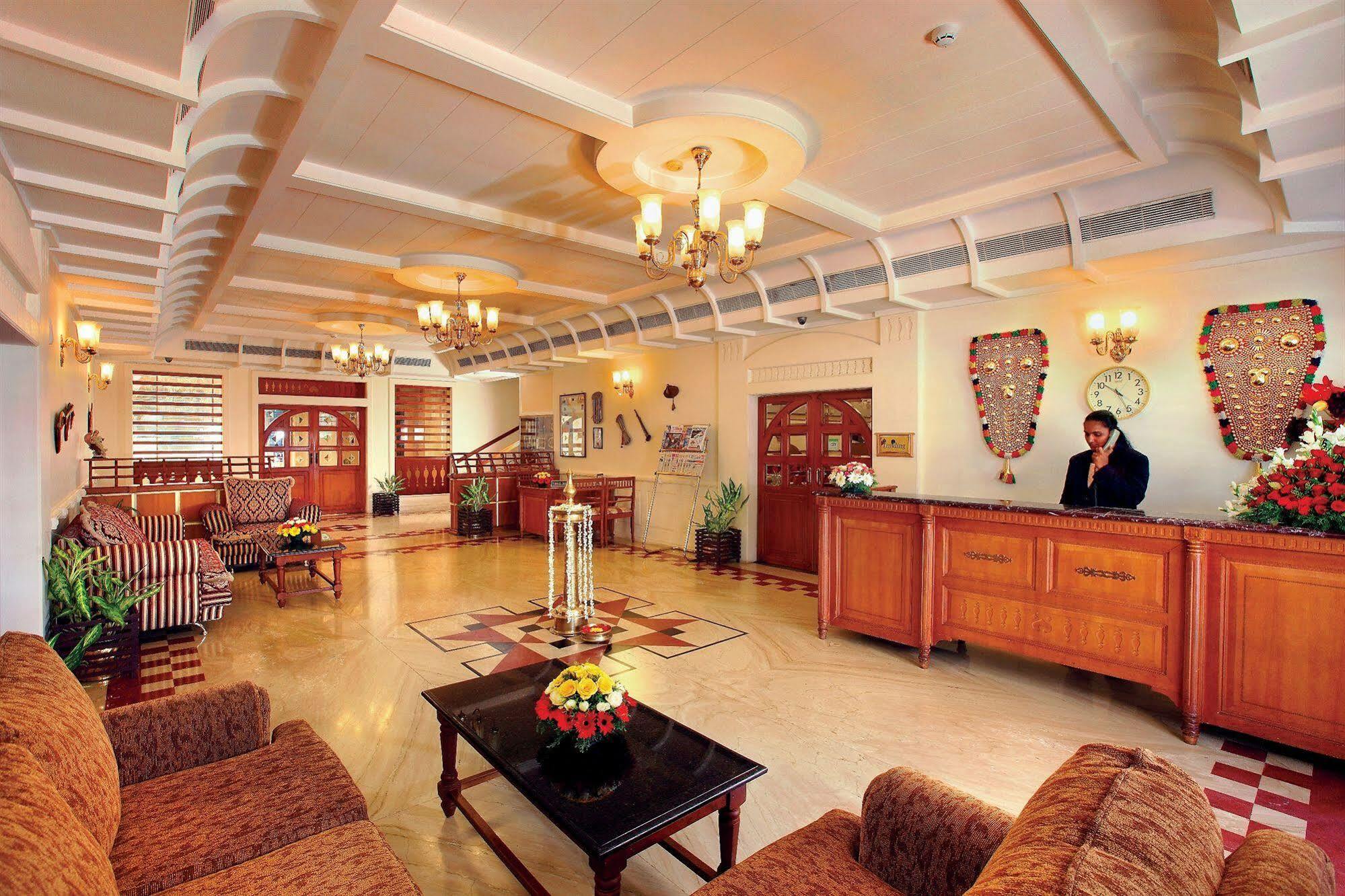 Quality Airport Hotels Nedumbassery Ngoại thất bức ảnh